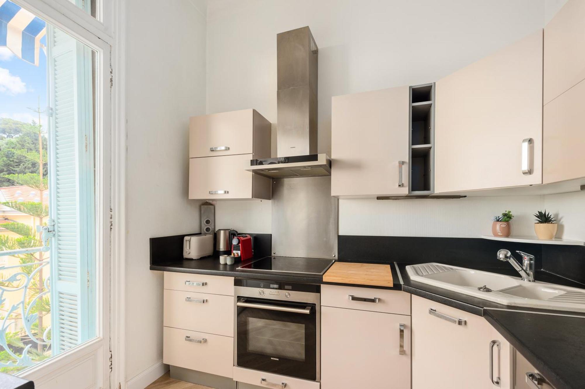 Mont Fleuri- Somptueux 2 Pieces - Parking - Menton Apartment Екстериор снимка